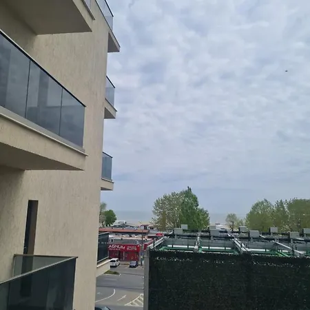 Ayan Apartament *