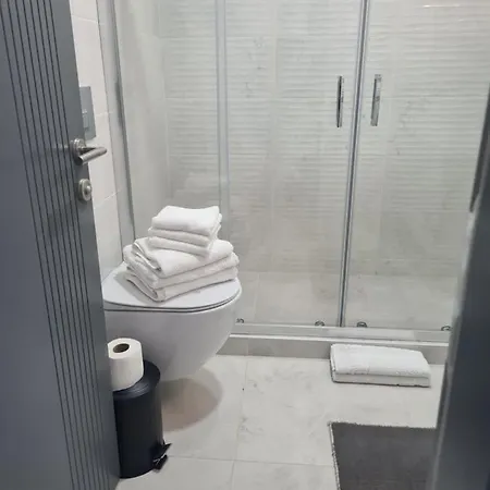 Ayan Apartament *